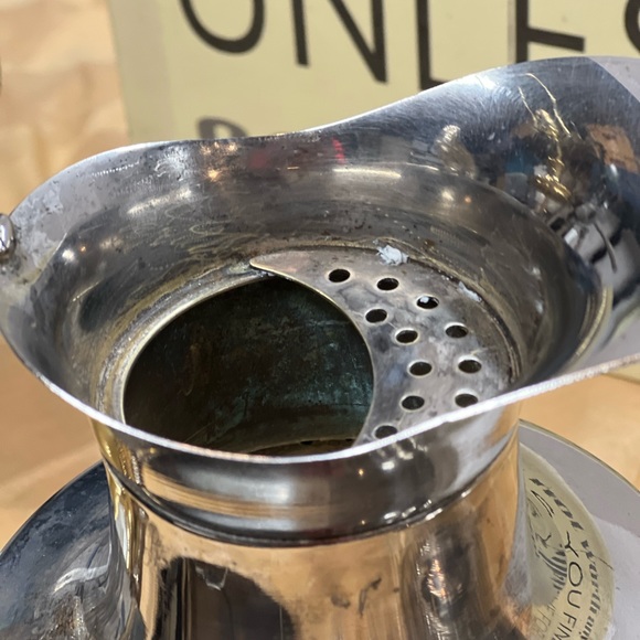 Vintage Set of 2 Victorian Silver & Pressed Glass High Quality Pitcher RARE Set - Picture 5 of 15